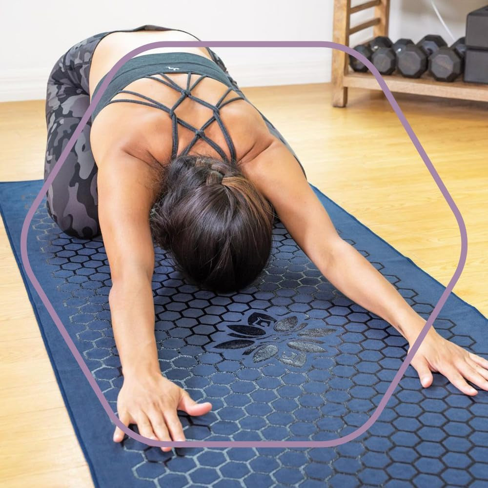 Non-Slip Hot Yoga Towel – Non-Slip Grip for Hot Yoga, Sweat Absorbent, Honeycomb Silicone Grip, Stays Flat – Ideal for Pilates, Travel, Washable & Lightweight - Dark Blue